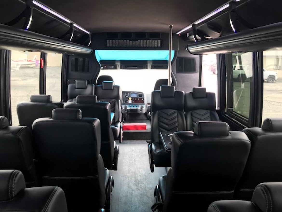 Executive Shuttle for Sale in Riverside, CA - Photo 18