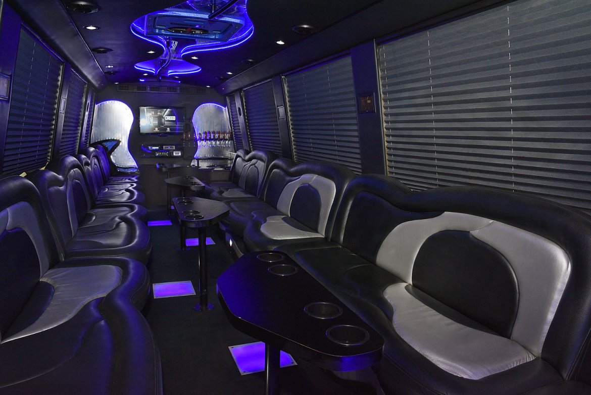 Limo Bus for Sale in Fontana, CA - Photo 11