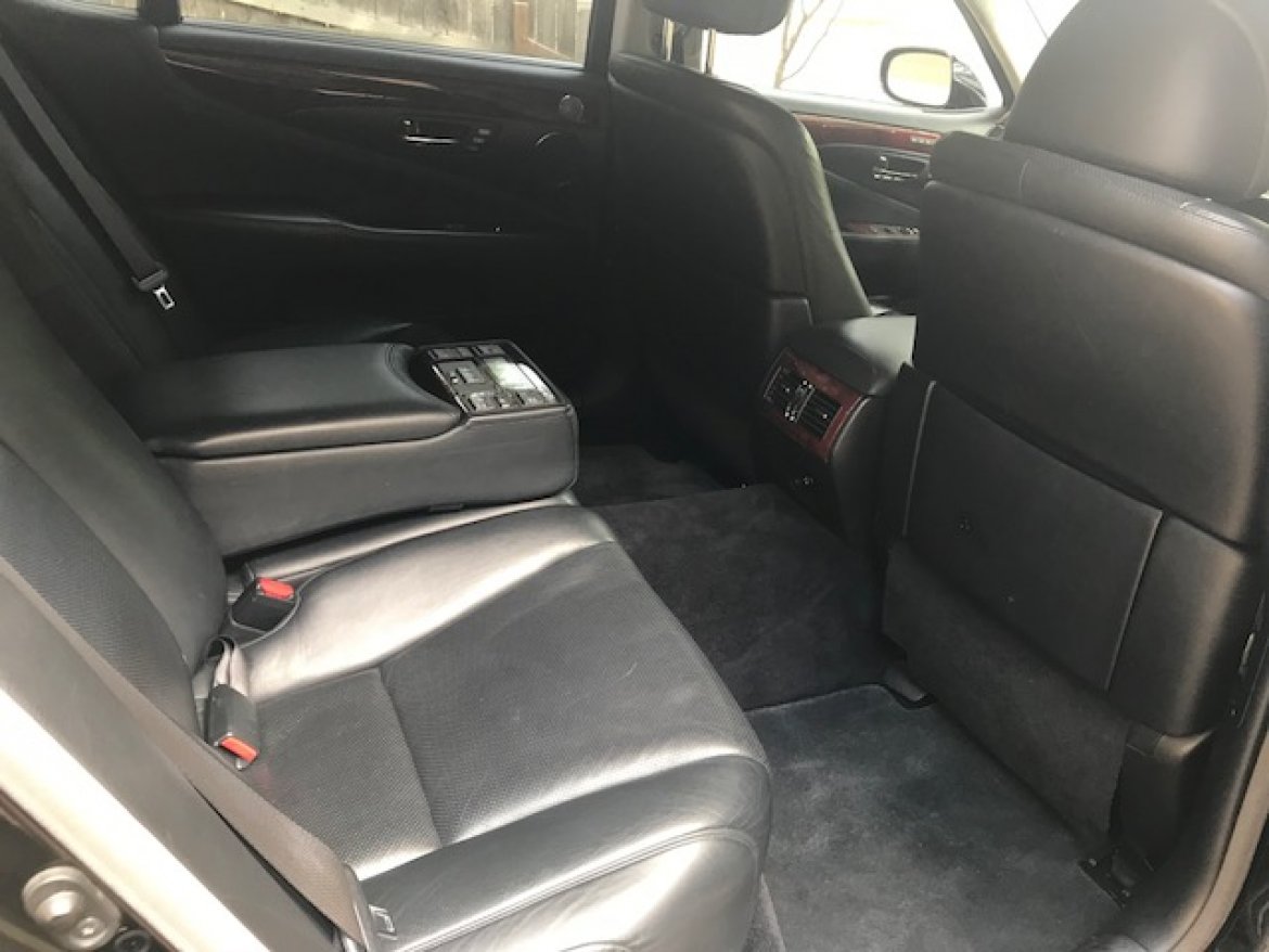 Sedan for Sale in Austin, TX - Photo 13