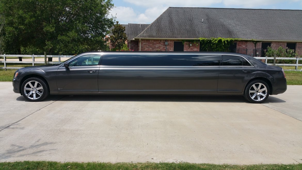 Limousine for Sale in Houston, TX - Photo 4