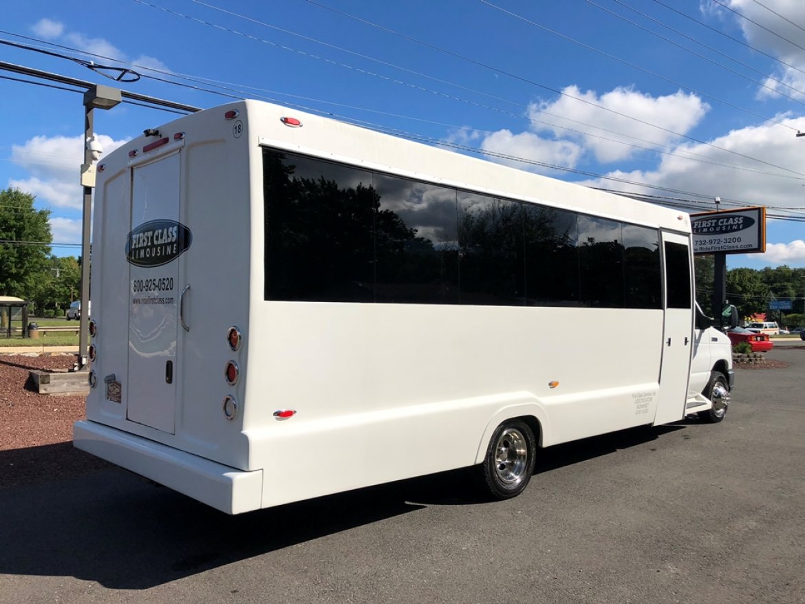 Shuttle Bus for Sale in Morgnaville, NJ - Photo 4