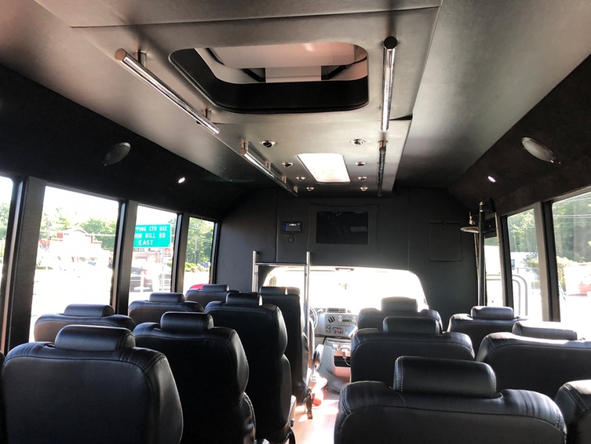 Shuttle Bus for Sale in Morgnaville, NJ - Photo 15