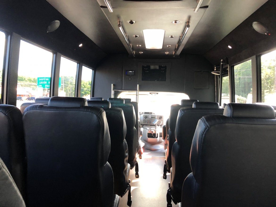 Shuttle Bus for Sale in Morgnaville, NJ - Photo 16