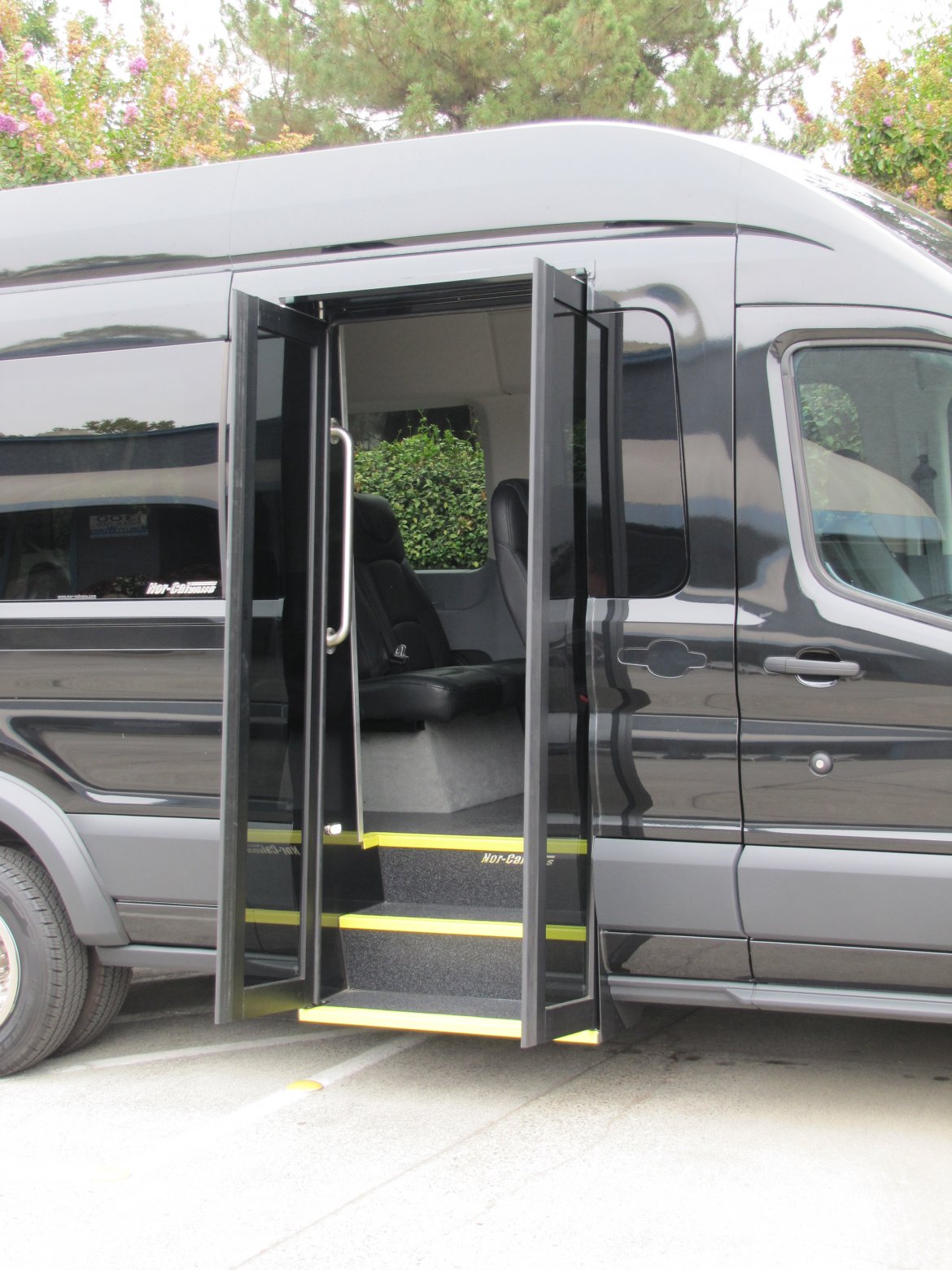 Executive Shuttle for Sale in Chico, CA - Photo 6