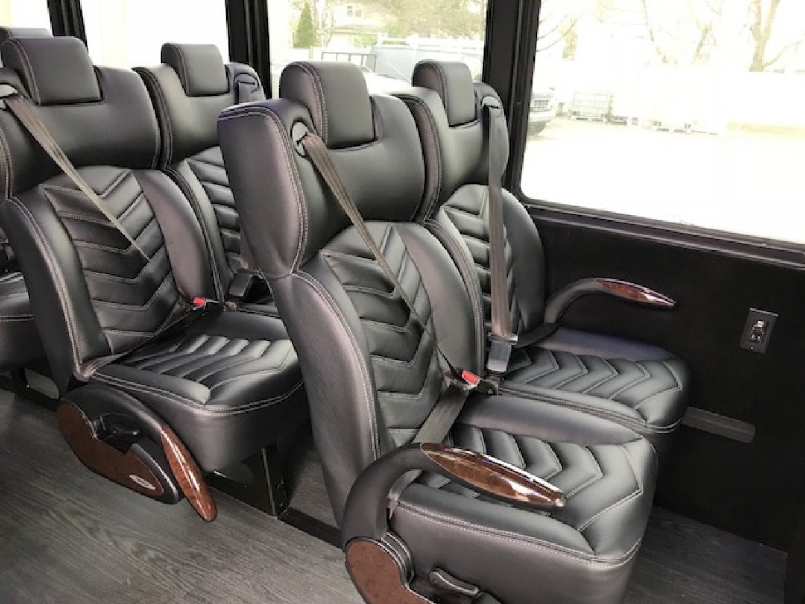 Shuttle Bus for Sale in Oaklyn, NJ - Photo 4