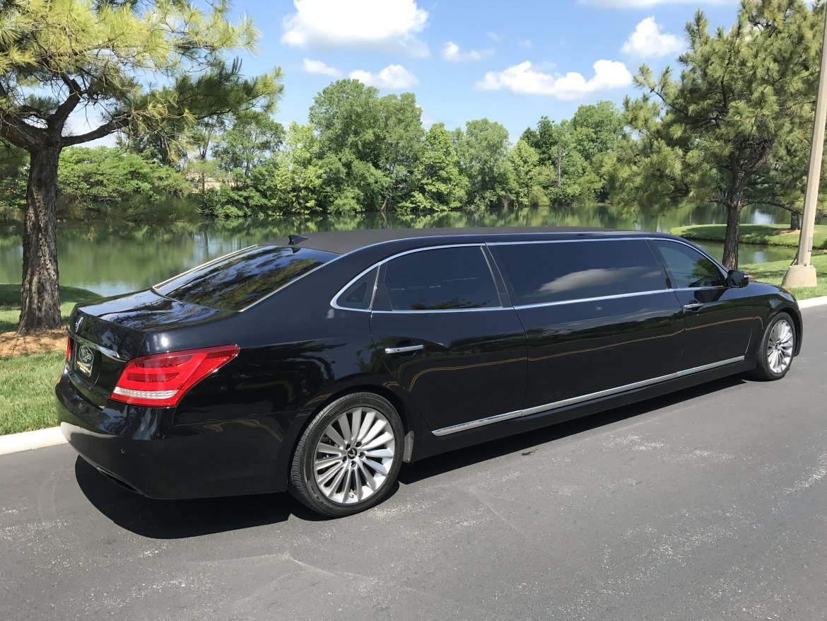 Limousine for Sale in Springfield, MO - Photo 9