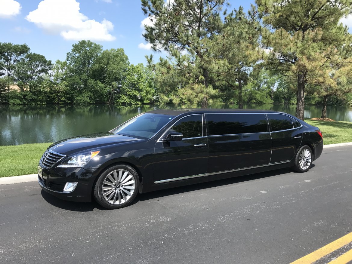 Limousine for Sale in Springfield, MO - Photo 11