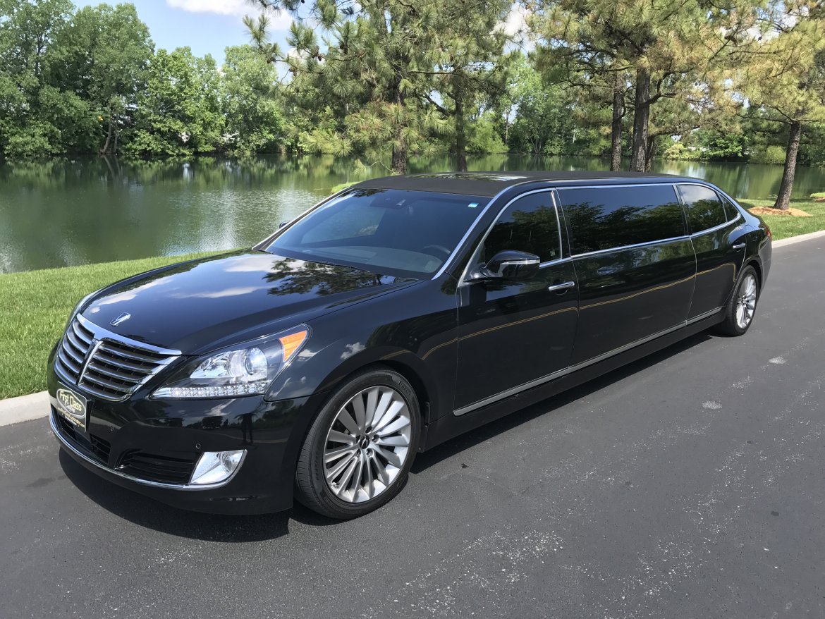 Limousine for Sale in Springfield, MO - Photo 12