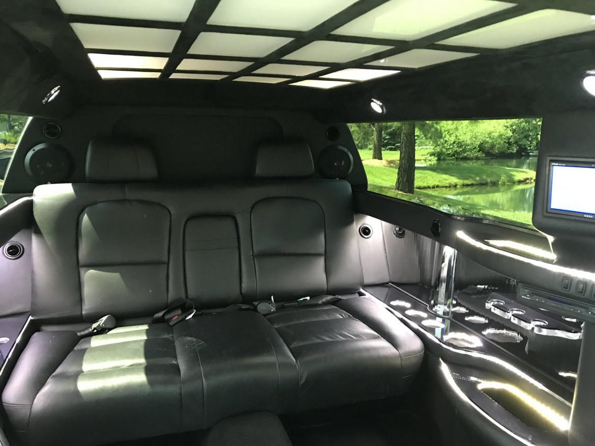 Limousine for Sale in Springfield, MO - Photo 29