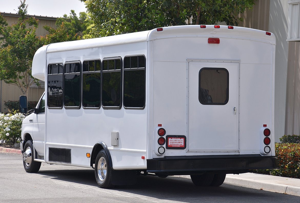 Limo Bus for Sale in Fontana, CA - Photo 5