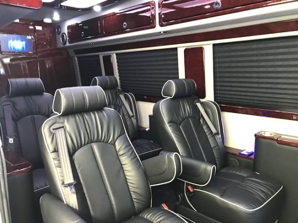 2019 Mercedes-Benz 3500 Sprinter for Sale in Oaklyn, NJ - Photo 2