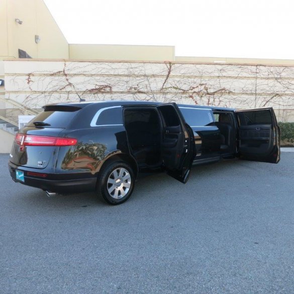 2014 Lincoln MKT Limousine for Sale in Castro Valley, CA - Photo 2