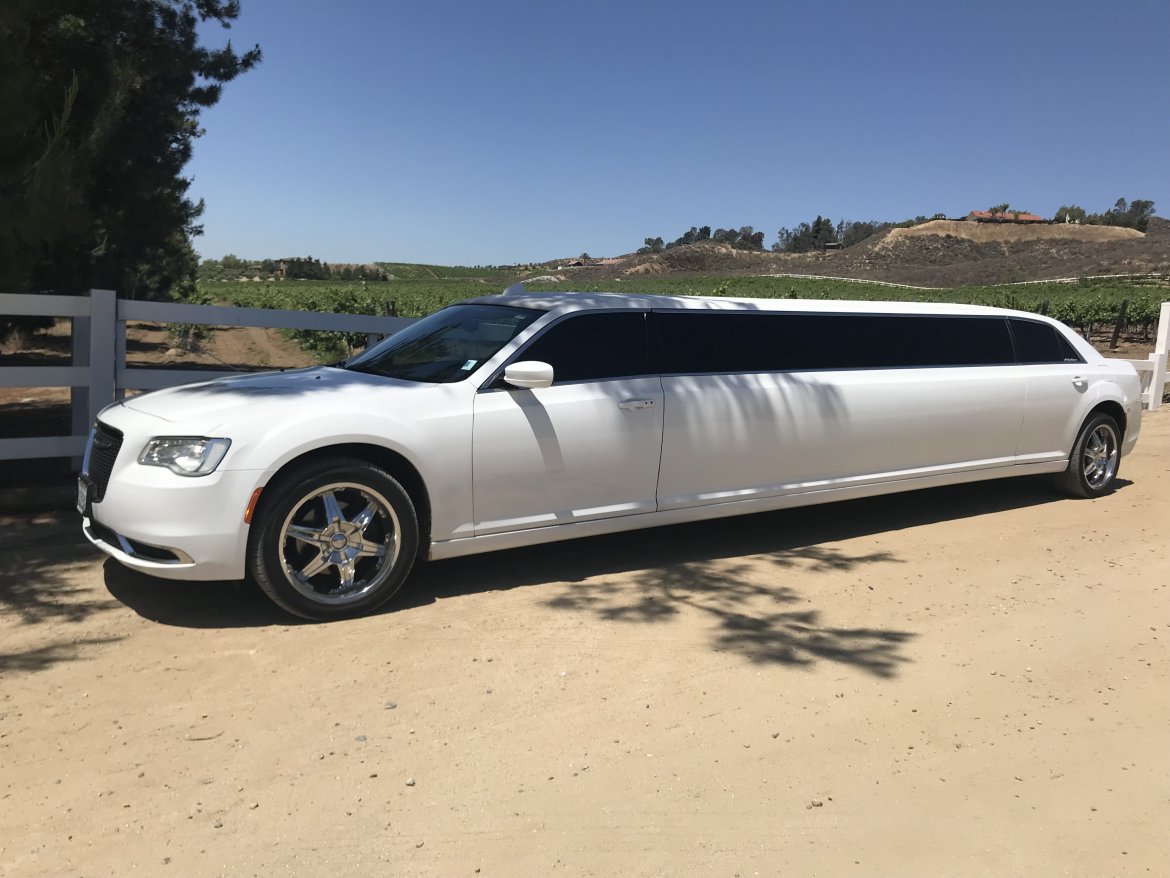 Limousine for sale: 2015 Chrysler 300 140&quot; by Tiffany