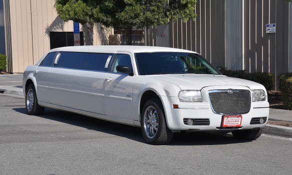 2008 Chrysler 300 Limousine for Sale in Fontana, CA - Main Photo