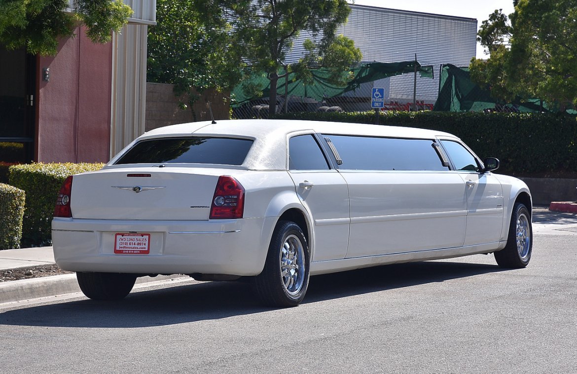Limousine for Sale in Fontana, CA - Photo 4