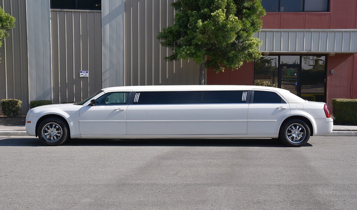 Limousine for Sale in Fontana, CA - Photo 6