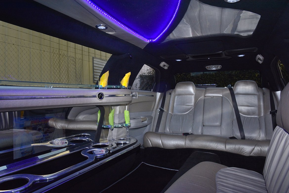 Limousine for Sale in Fontana, CA - Photo 11