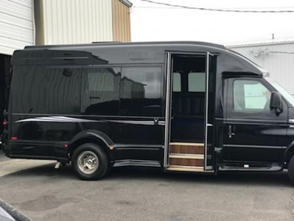 2012 Ford E-350 Limo Bus for Sale in Spokane, WA - Photo 2