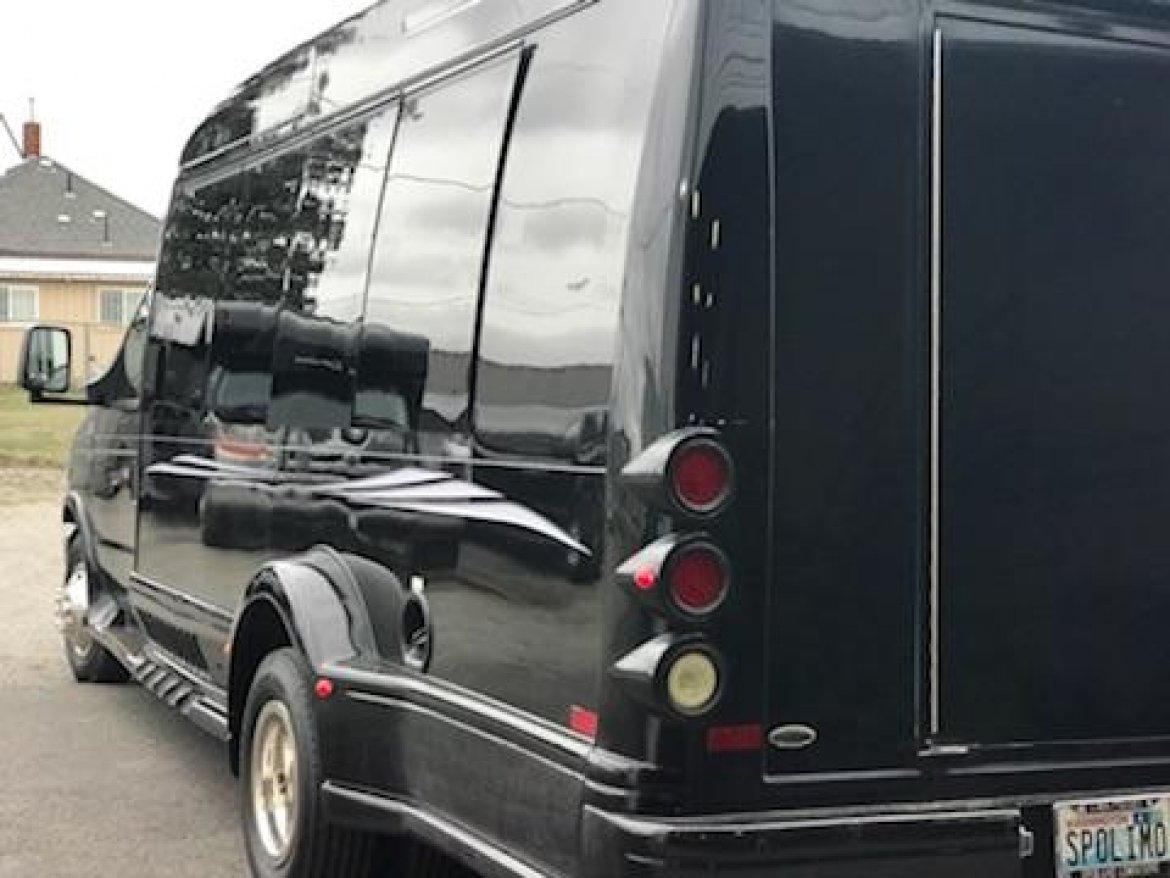 Limo Bus for Sale in Spokane, WA - Photo 4