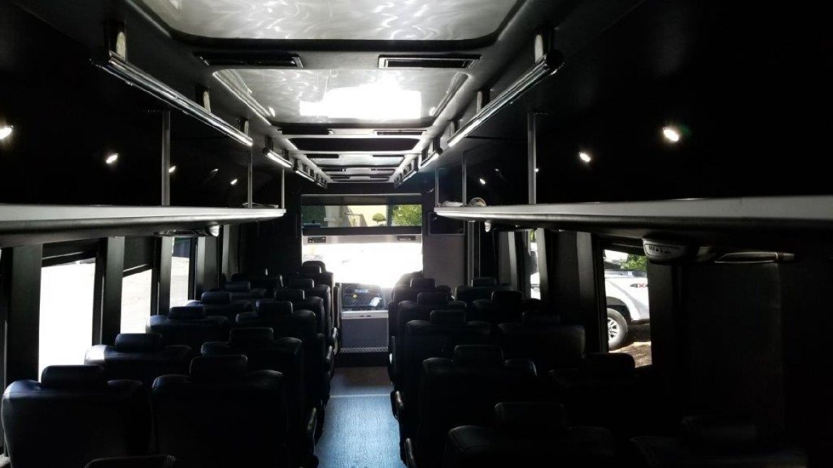 Executive Shuttle for Sale in Riverside, CA - Photo 5