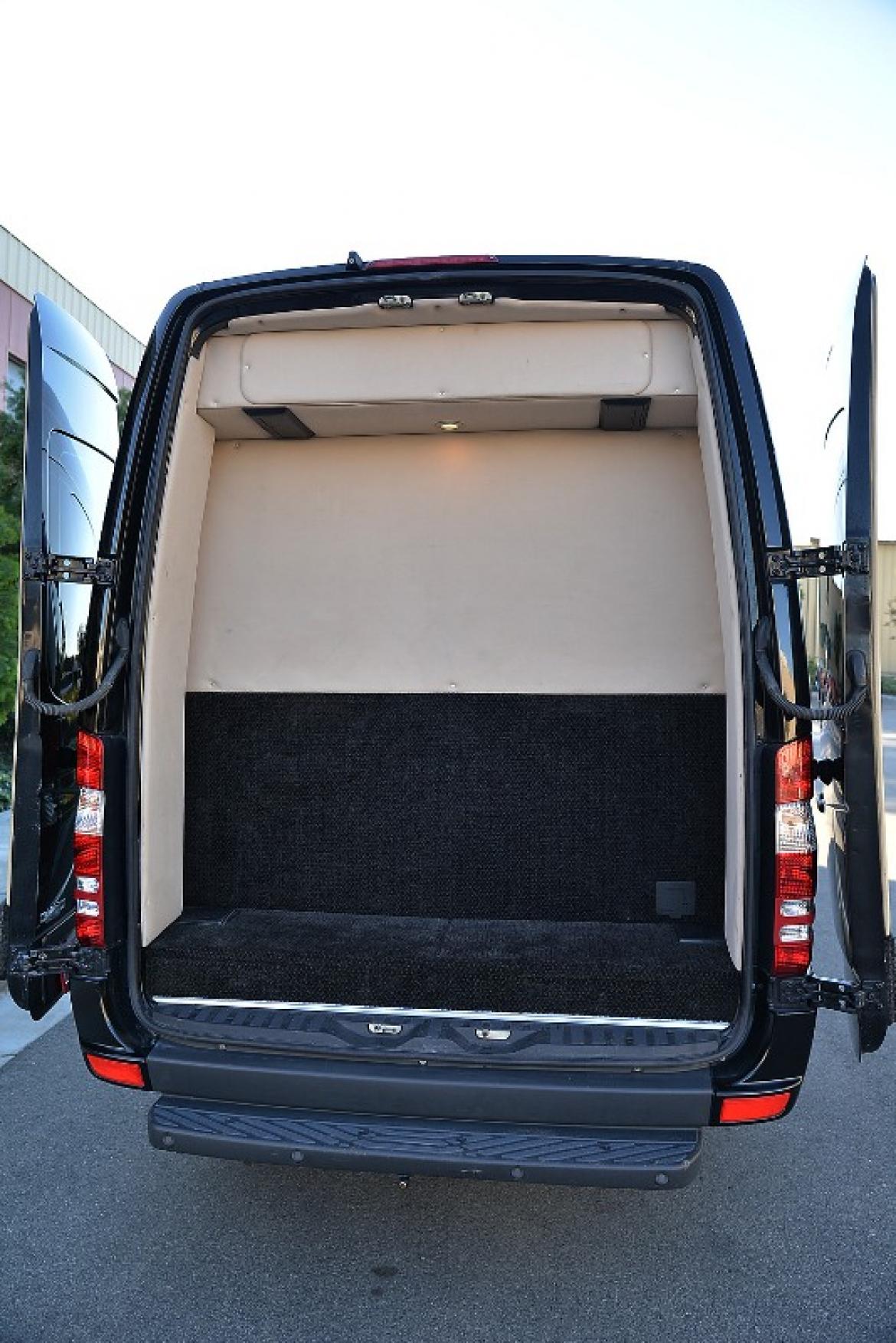 Photo of Sprinter for sale: 2008 Mercedes-Benz Mercedes Benz 2500 Sprinter by Midwest