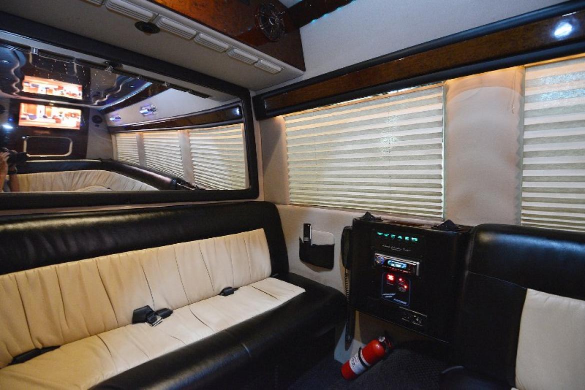 Photo of Sprinter for sale: 2008 Mercedes-Benz Mercedes Benz 2500 Sprinter by Midwest