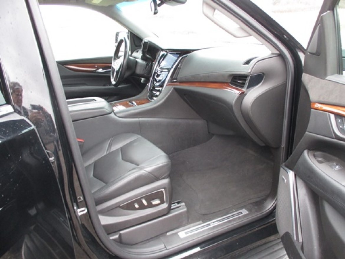 Photo of SUV for sale: 2015 Cadillac SUV