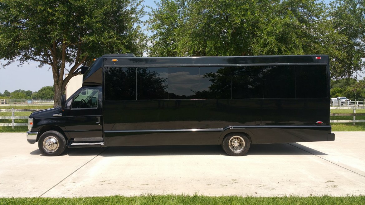 Limo Bus for Sale in Houston, TX - Photo 4