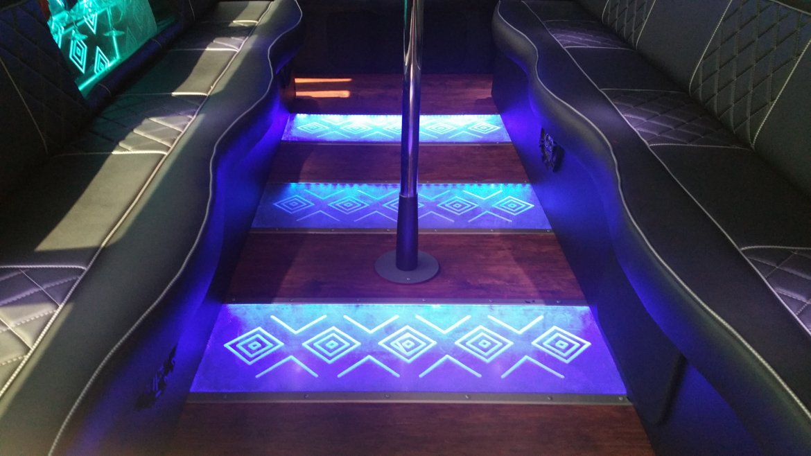 Limo Bus for Sale in Houston, TX - Photo 17