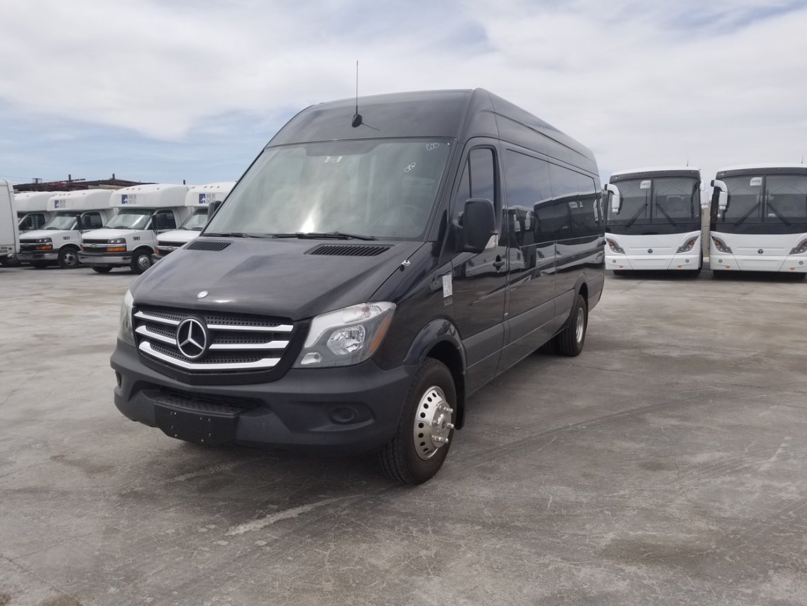 Executive Shuttle for Sale in Fontana, CA - Photo 6