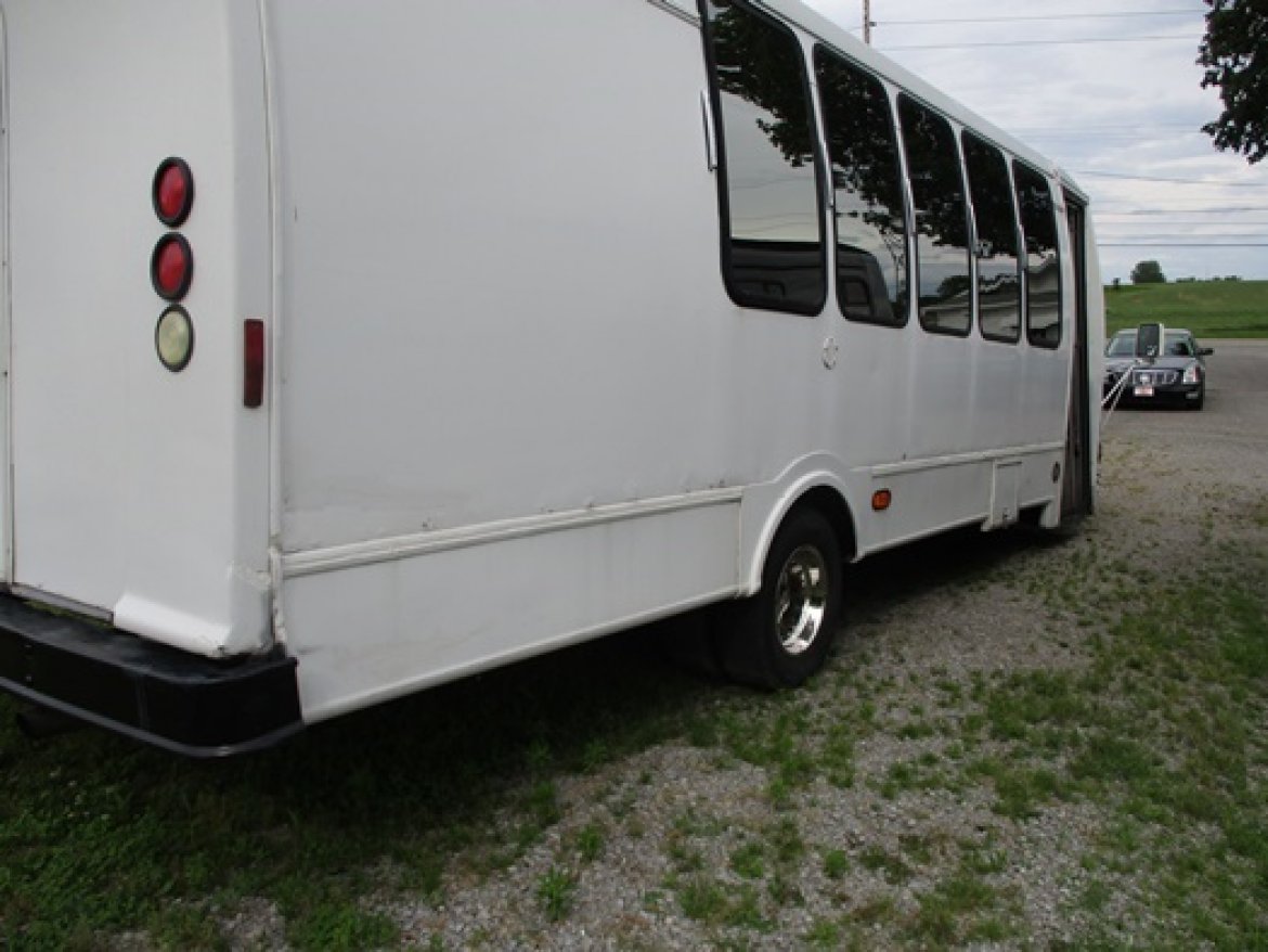 Photo of Limo Bus for sale: 2000 Ford E450 by Turtle Top