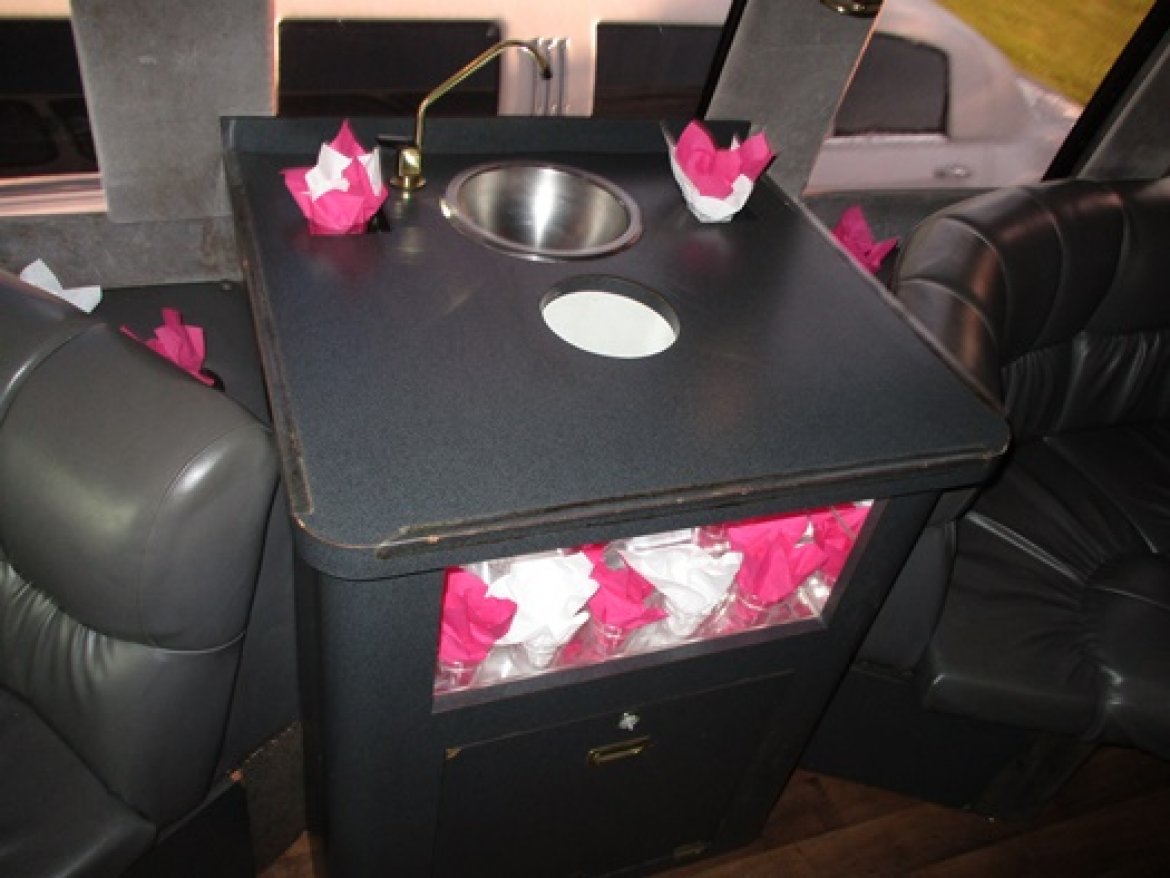 Photo of Limo Bus for sale: 2000 Ford E450 by Turtle Top