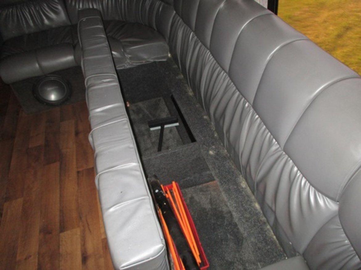 Photo of Limo Bus for sale: 2000 Ford E450 by Turtle Top