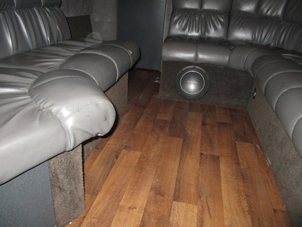 Photo of Limo Bus for sale: 2000 Ford E450 by Turtle Top