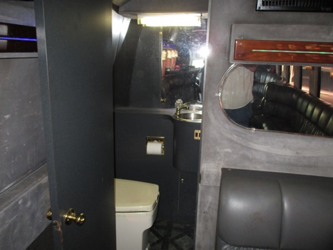 Photo of Limo Bus for sale: 2000 Ford E450 by Turtle Top