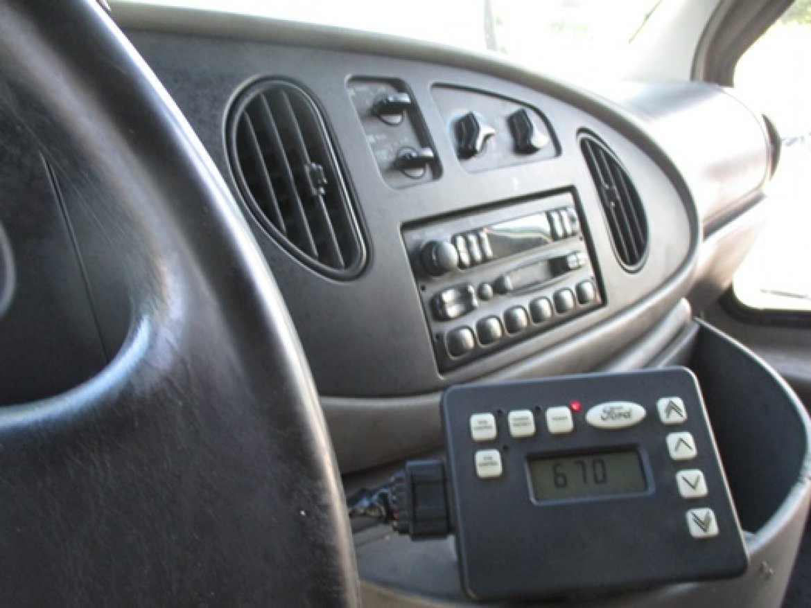 Photo of Limo Bus for sale: 2000 Ford E450 by Turtle Top