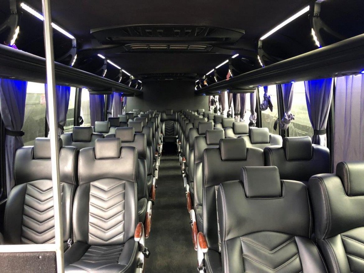 Executive Shuttle for Sale in Riverside, CA - Photo 7