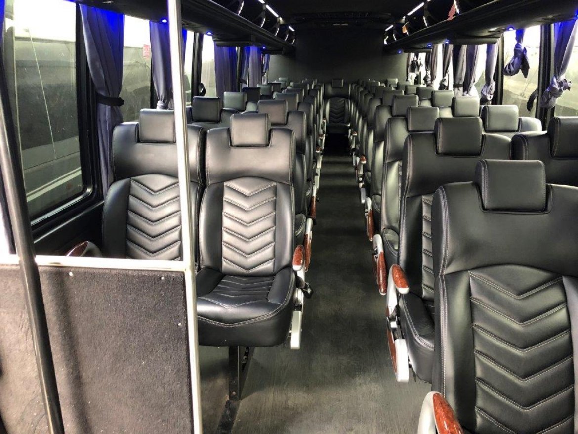 Executive Shuttle for Sale in Riverside, CA - Photo 8