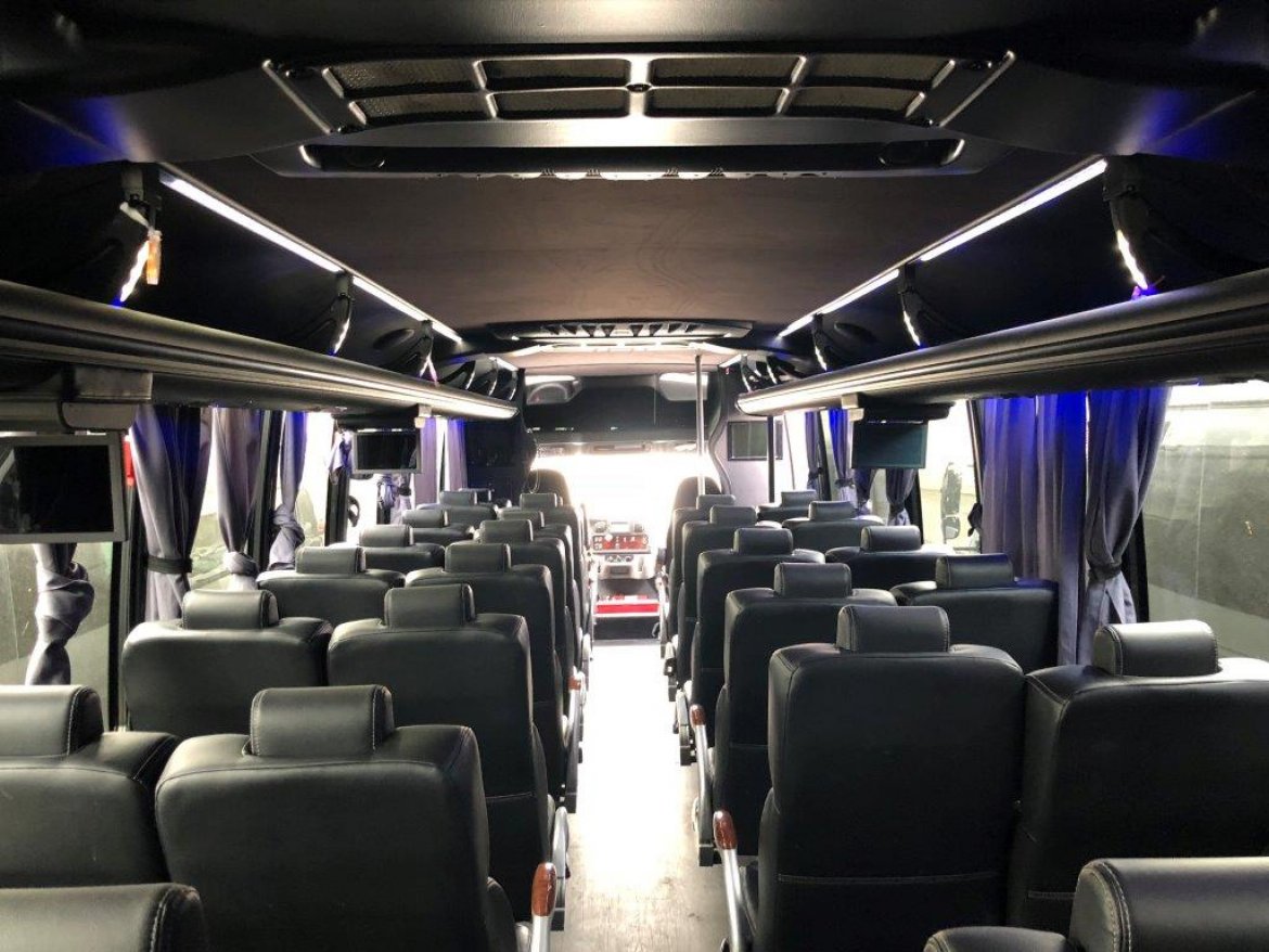 Executive Shuttle for Sale in Riverside, CA - Photo 9