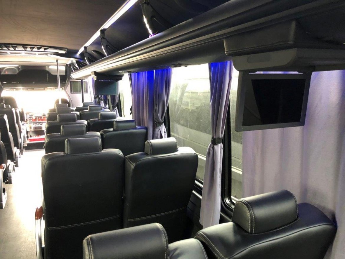Executive Shuttle for Sale in Riverside, CA - Photo 11