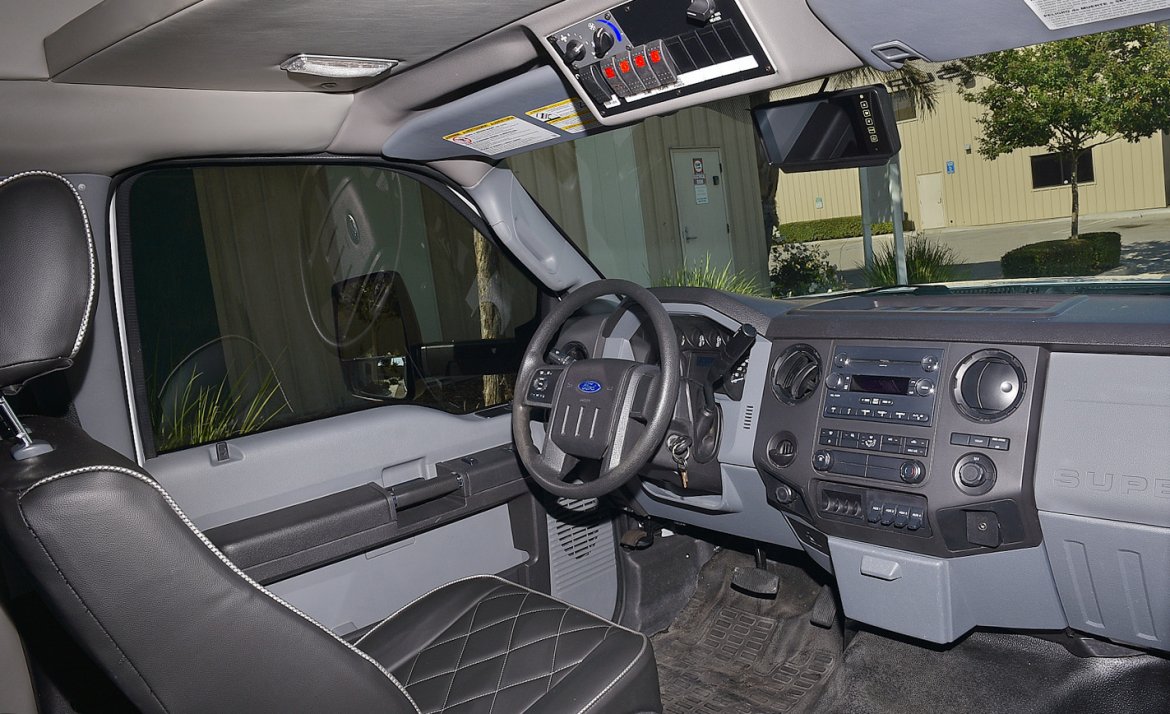 Limo Bus for Sale in Fontana, CA - Photo 10