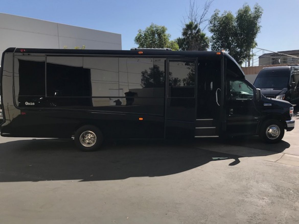 Limo Bus for Sale in Riverside, CA - Photo 2
