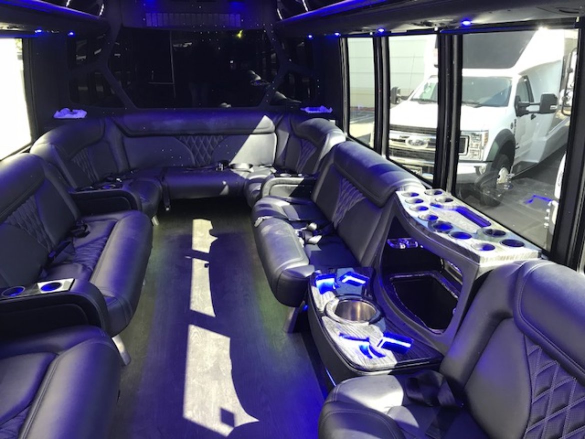 Limo Bus for Sale in Riverside, CA - Photo 10