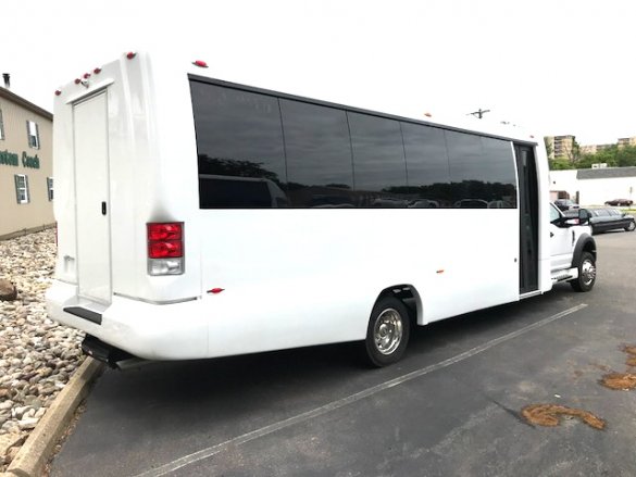 2017 Ford F-550 Limo Bus for Sale in Oaklyn, NJ - Photo 3