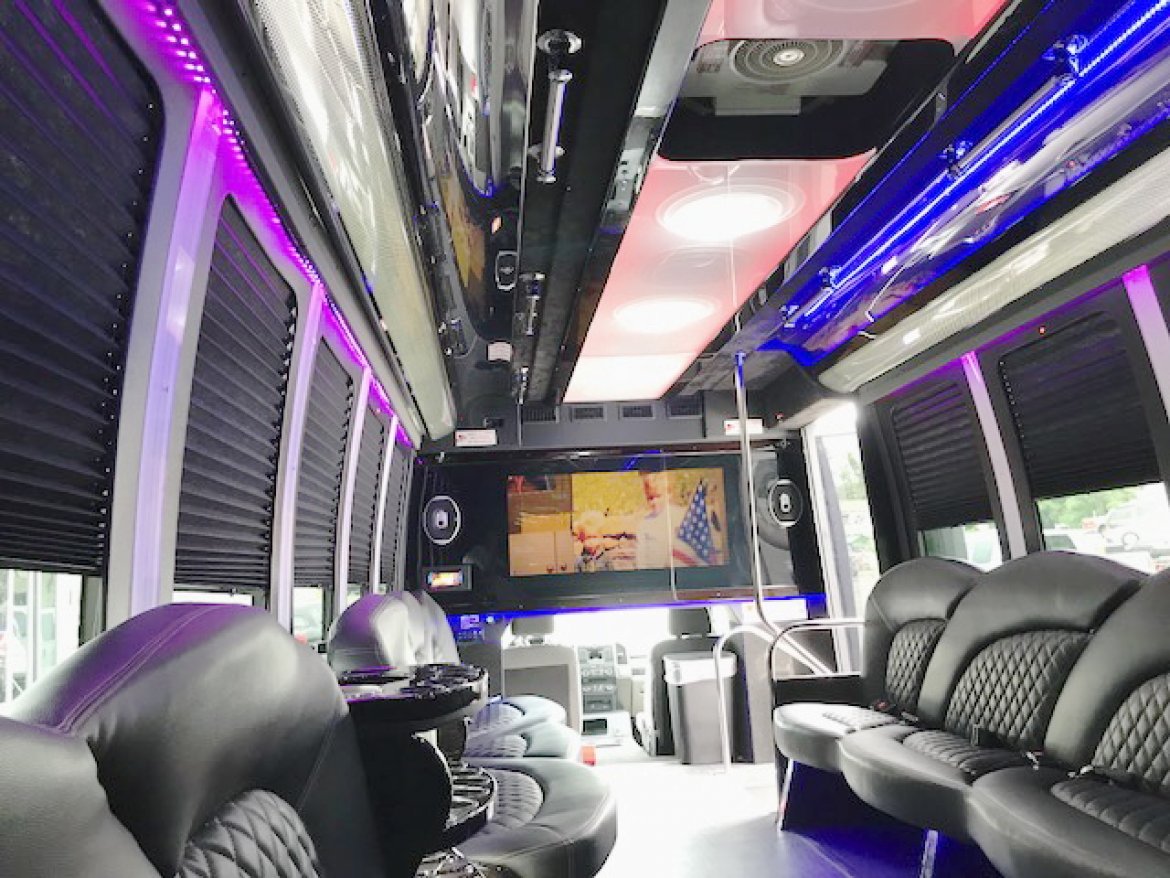 Limo Bus for Sale in Oaklyn, NJ - Photo 7