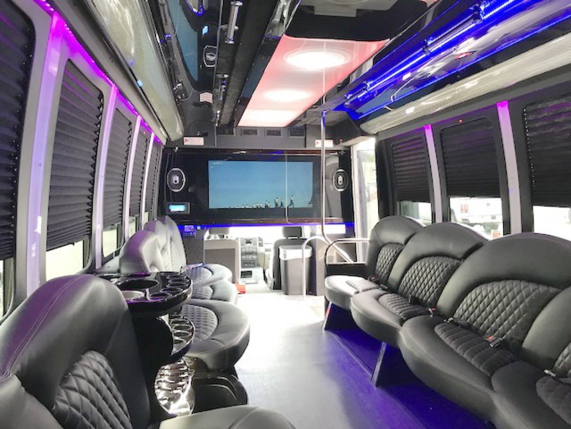 Limo Bus for Sale in Oaklyn, NJ - Photo 20