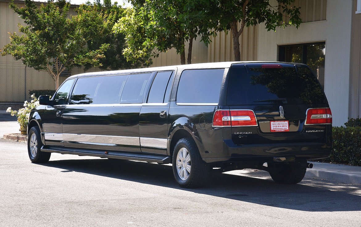 SUV Stretch for Sale in Fontana, CA - Photo 5