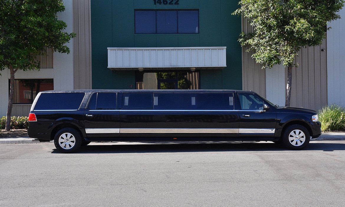 SUV Stretch for Sale in Fontana, CA - Photo 6