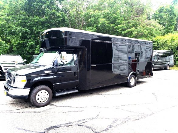 2015 Ford E-450 Shuttle Bus for Sale in Oaklyn, NJ - Main Photo