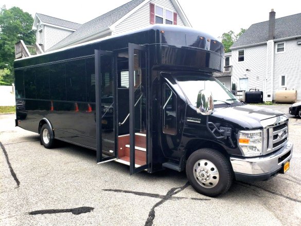 2015 Ford E-450 Shuttle Bus for Sale in Oaklyn, NJ - Photo 2